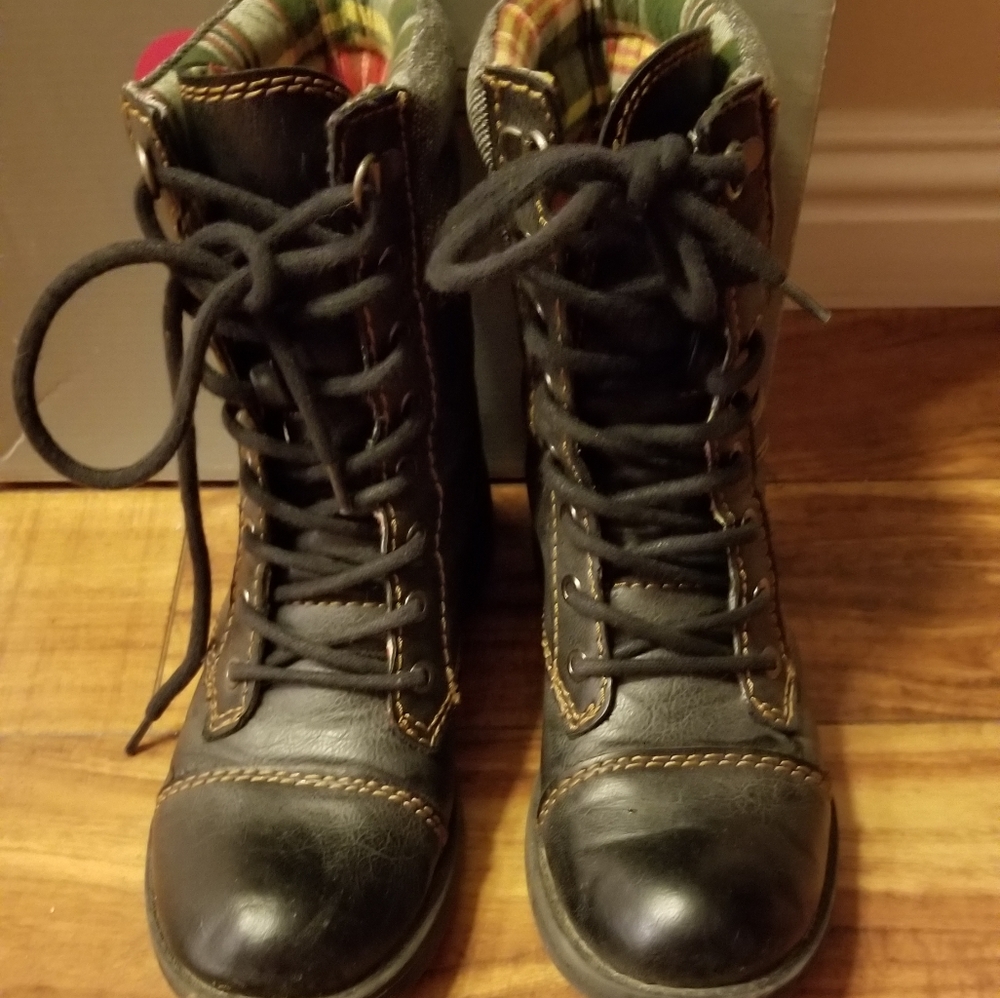 UNLEASHED COMBAT BOOTS - Picture 2 of 5